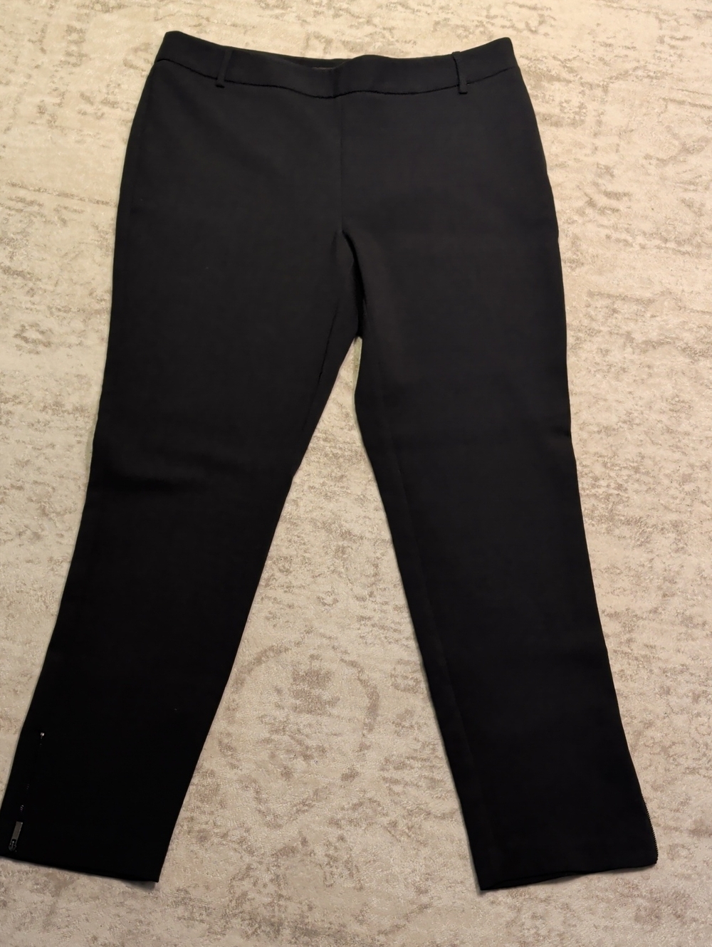 Dana Buchman Black Cropped Ankle Pants